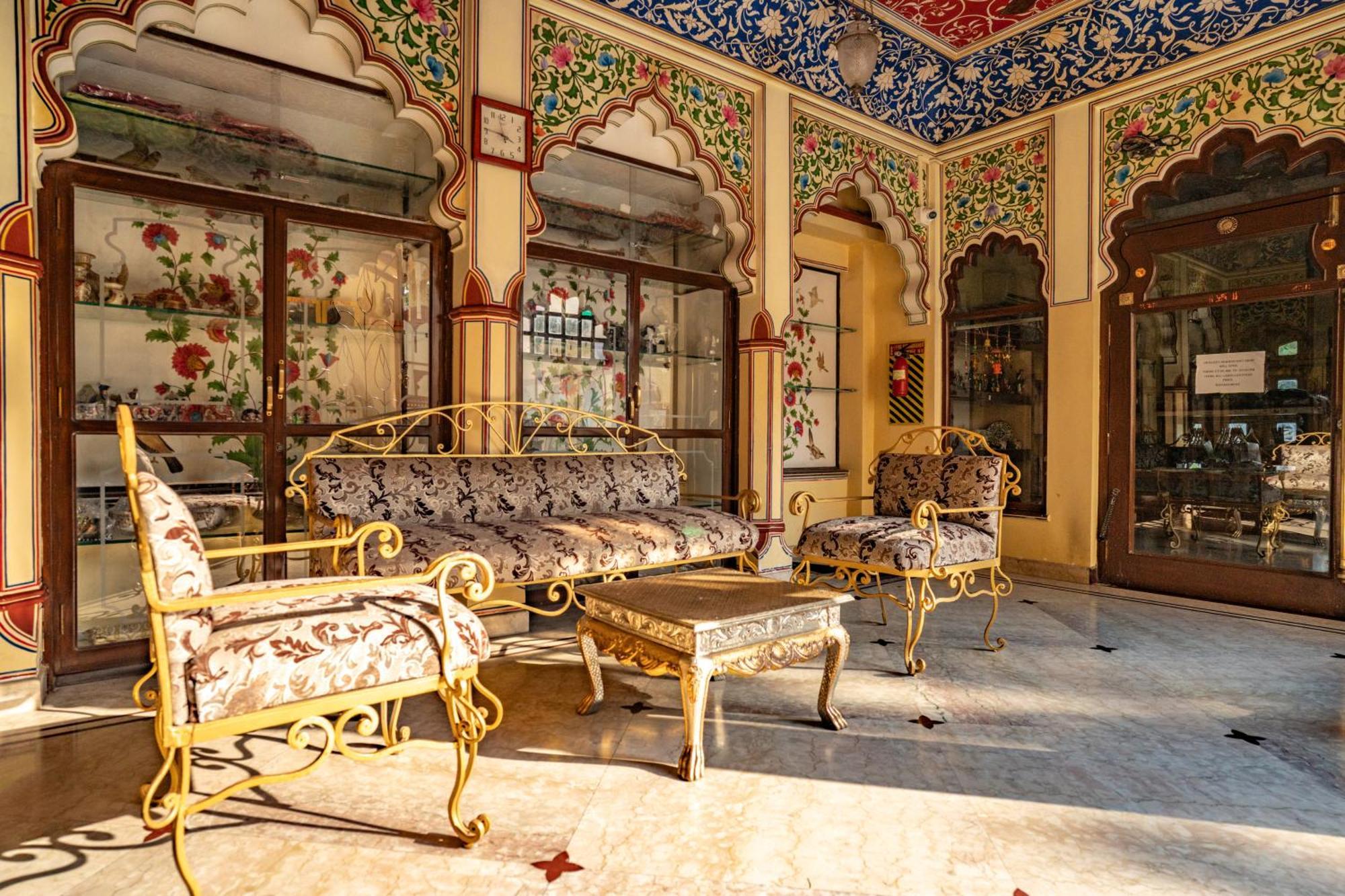 Umaid Bhawan - A Heritage Style Boutique Hotel Jaipur