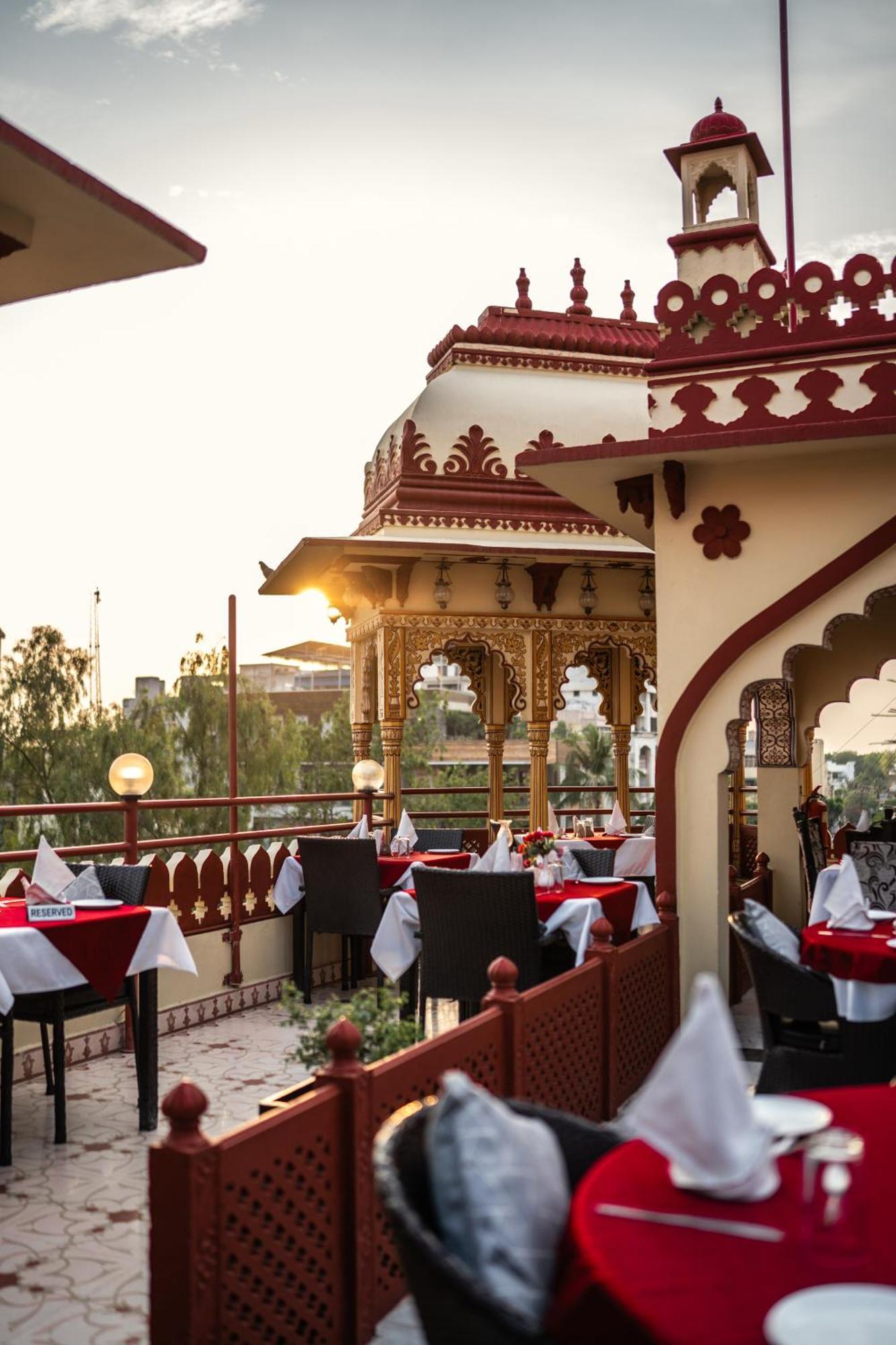 Hotel Umaid Bhawan - A Heritage Style Boutique Jaipur