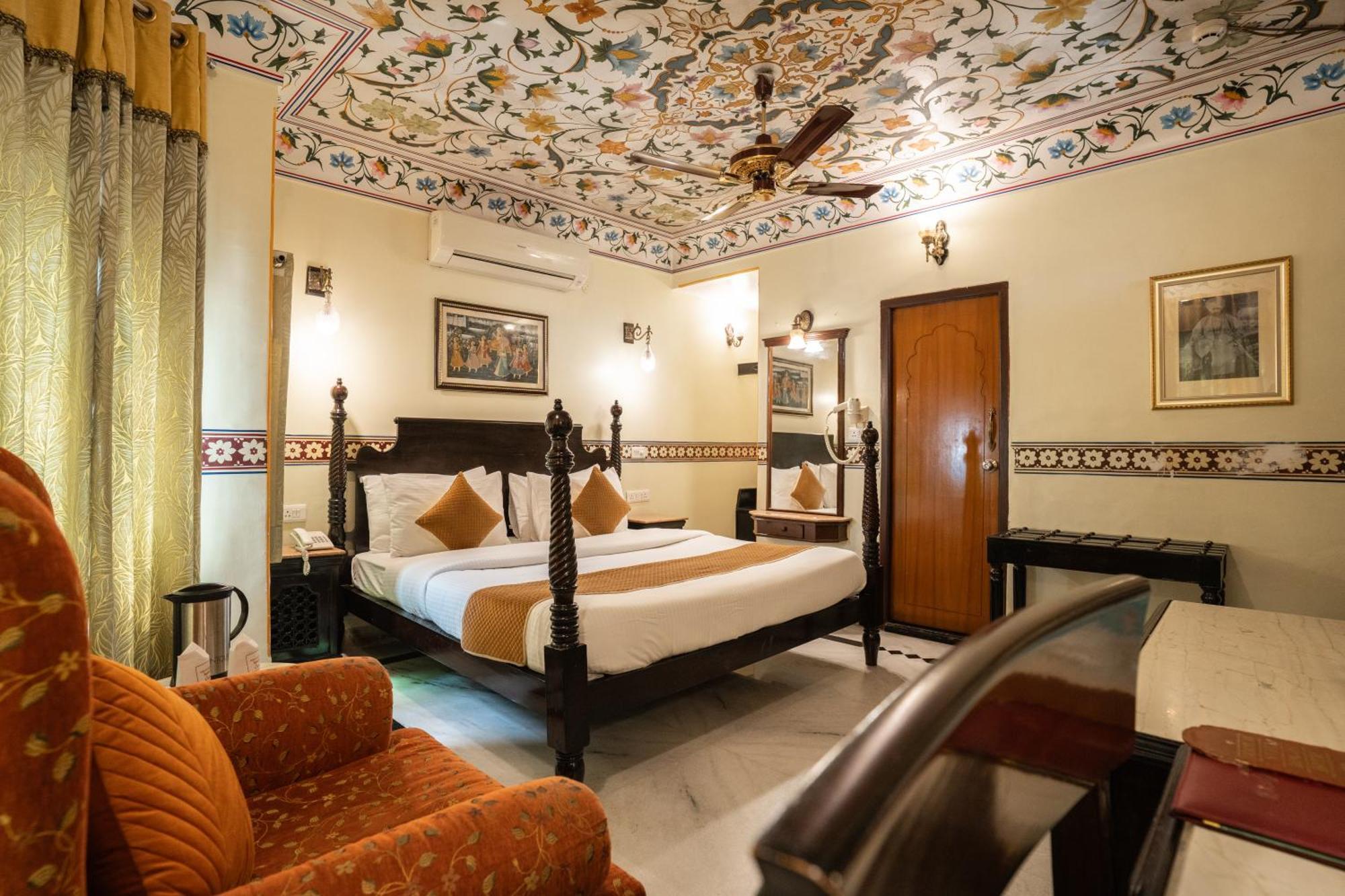 Umaid Bhawan - A Heritage Style Boutique